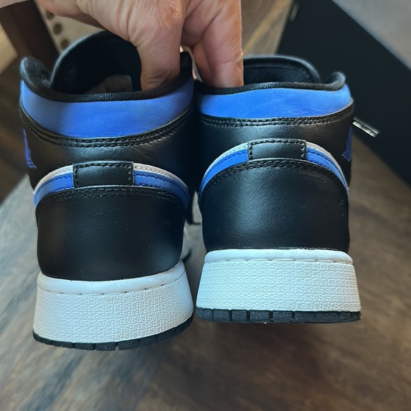 Air Jordan 1 Mid (GS) sz 6.5 youth - Picture 7 of 11